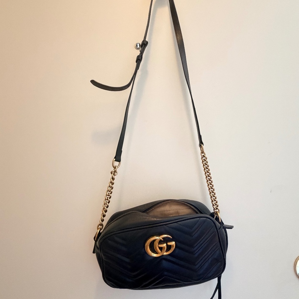 GG Marmont Camera small quilted leather shoulder bag 🖤authentic